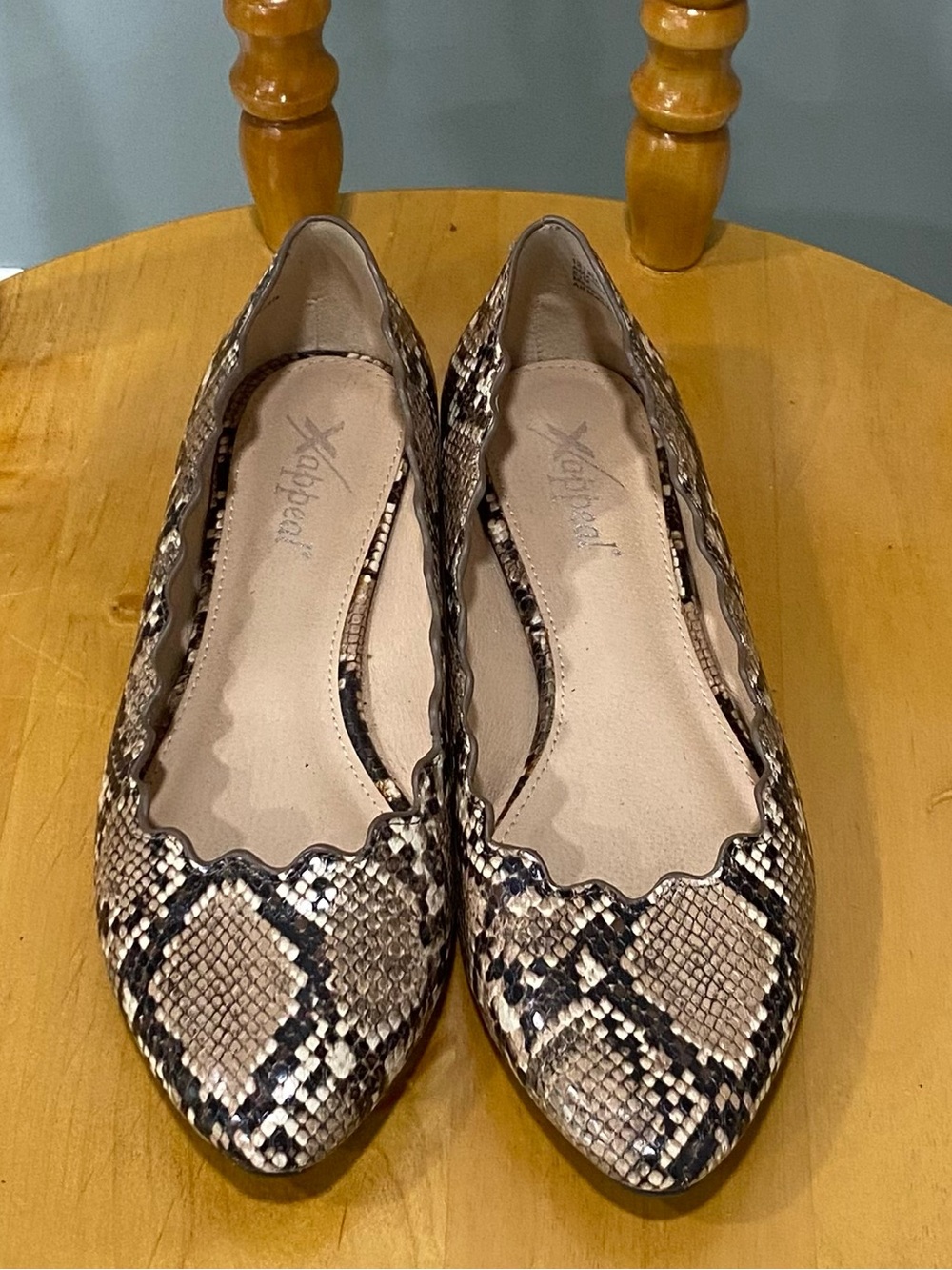 Xappeal (Amanda) Snake-Print Scalloped Ballet Flats in Brown and Black size 8.5